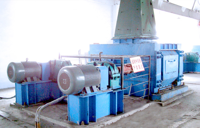 Double Plain-Roller Crusher