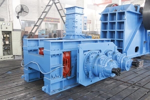 High-pressure roller mills